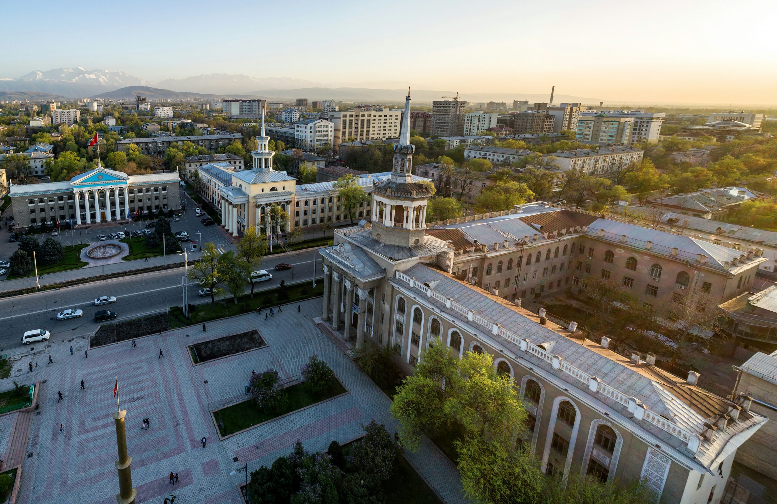 You are currently viewing Indian, Pakistani students “worried” as violence grips Kyrgyzstan