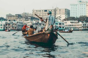 Read more about the article Bangladesh “rising market” that could be key to diversifying – report