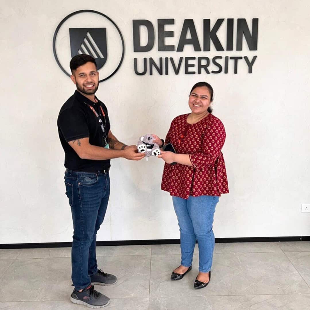 You are currently viewing Deakin welcomes first students to historic India campus