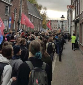 Read more about the article Dutch protestors press on against education cuts