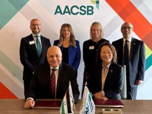 Read more about the article AACSB strengthens business ties with Arab universities 