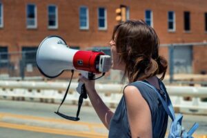 Read more about the article Trump vows to revoke student visas of pro-Palestine protesters